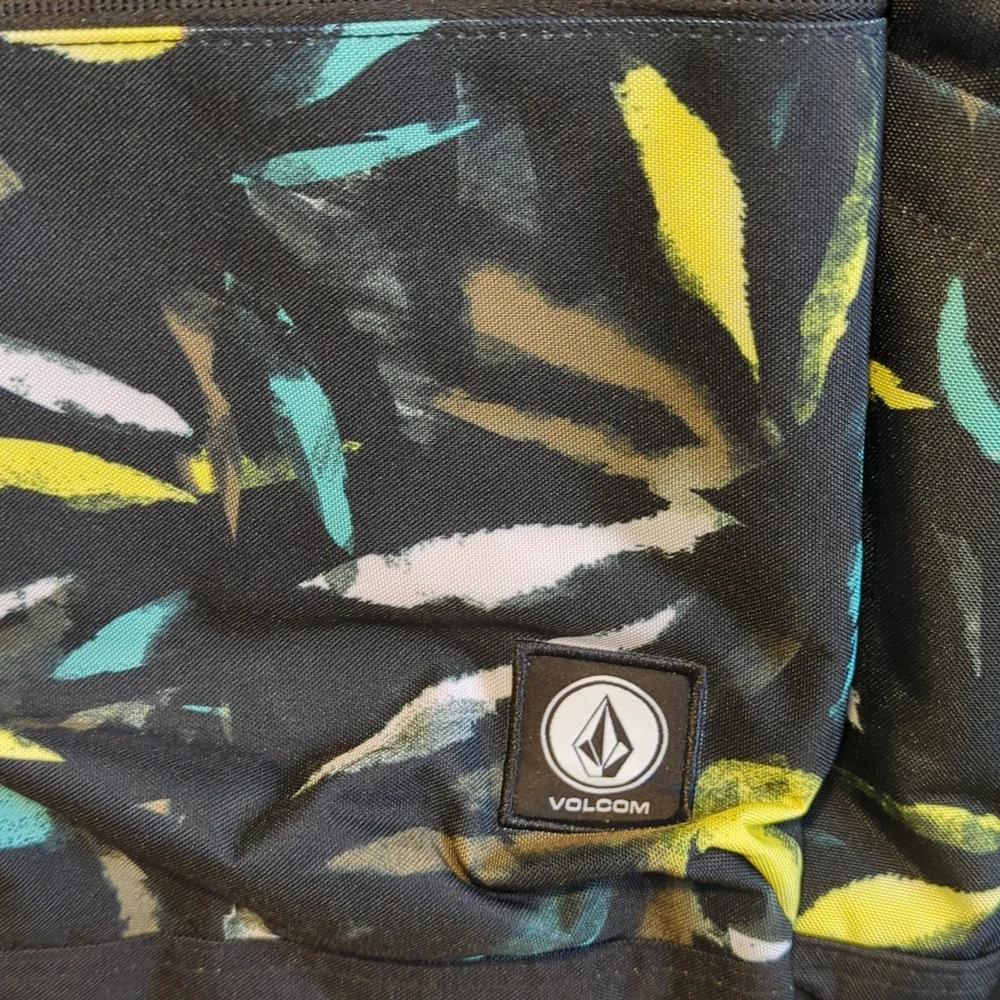 Volcom Backpack - Picture 2 of 6